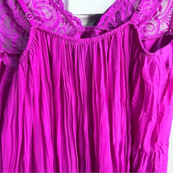 Victoria's Secret Pink Crinkle Nightgown Size Small - Picture 5 of 8